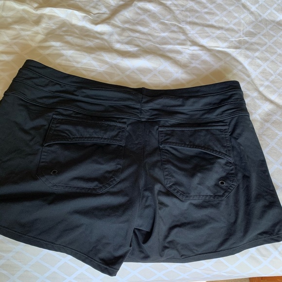 Athleta short - Picture 3 of 3